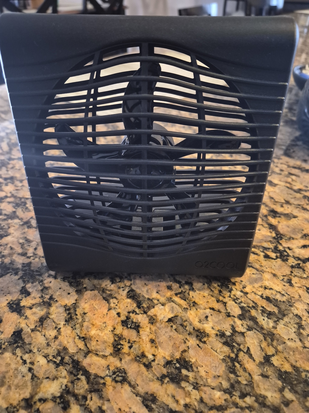Black Battery Operated Portable Fan - 5 Inch - Picture 3 of 6